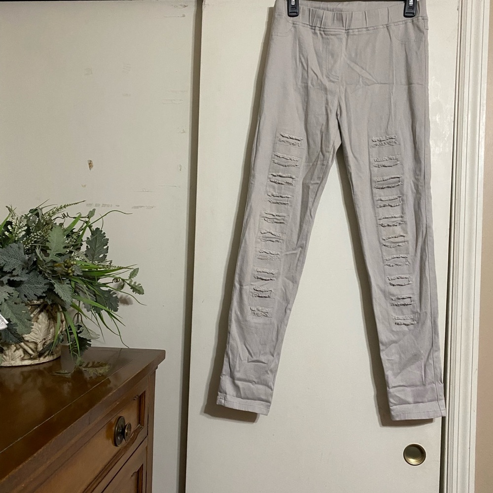 Umgee Gray Distressed Jeggings